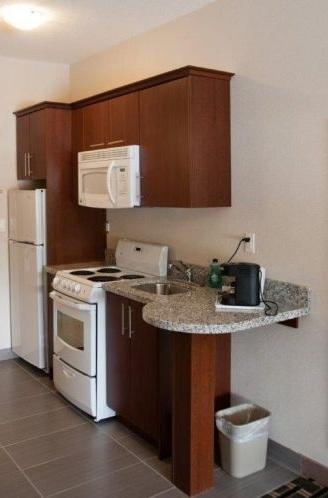 Western Star Inn And Suites Carlyle Bagian luar foto