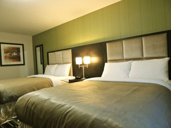 Western Star Inn And Suites Carlyle Bagian luar foto