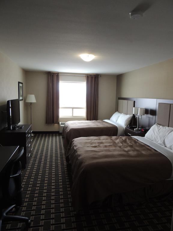 Western Star Inn And Suites Carlyle Ruang foto